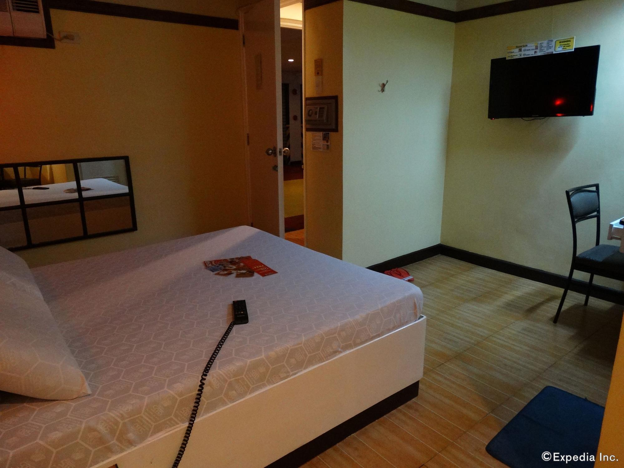 Hotel Sogo Pasay Wood Street Ngoại thất bức ảnh
