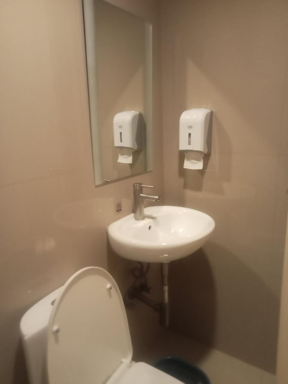 Hotel Sogo Pasay Wood Street Ngoại thất bức ảnh