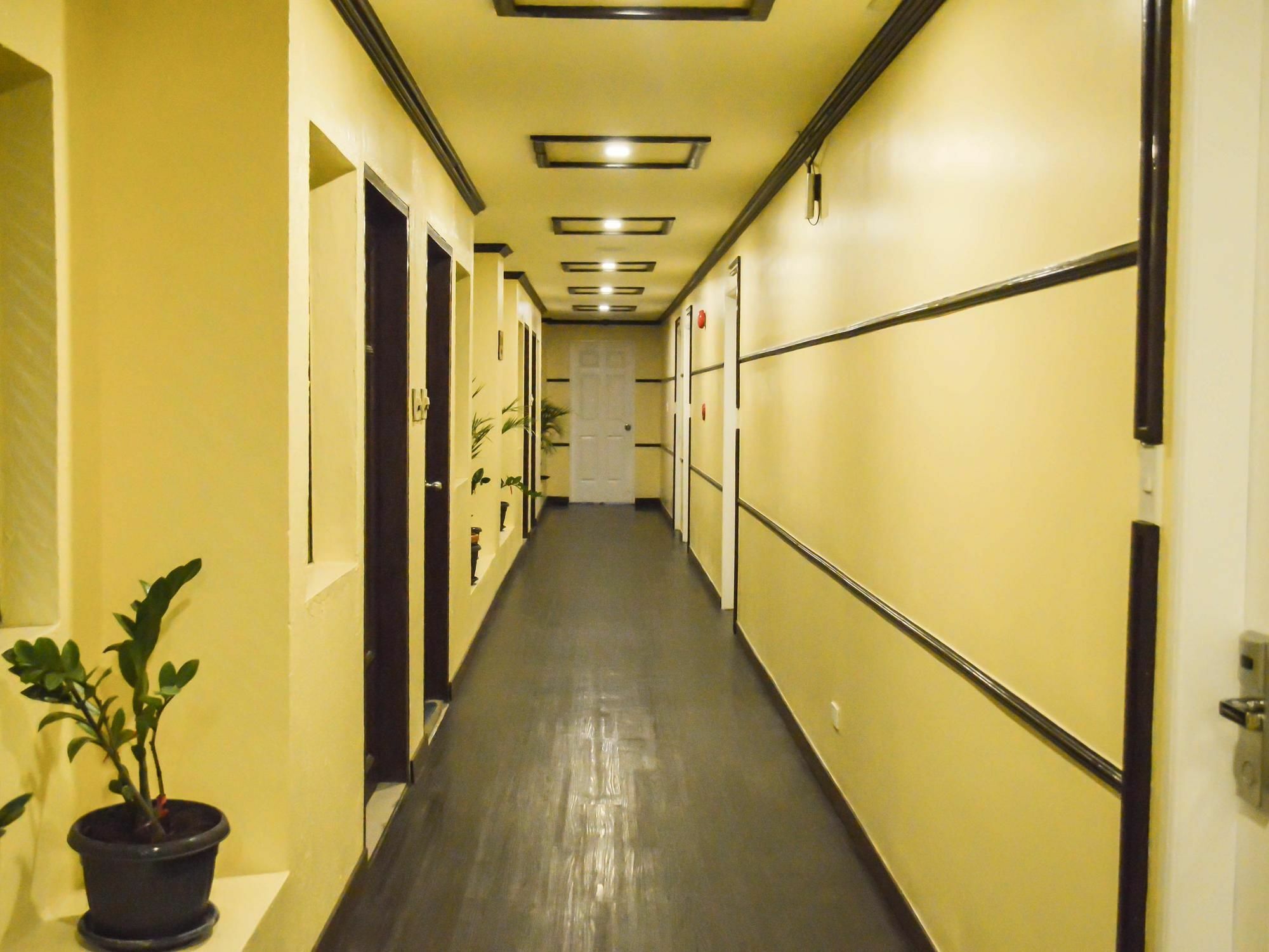 Hotel Sogo Pasay Wood Street Ngoại thất bức ảnh