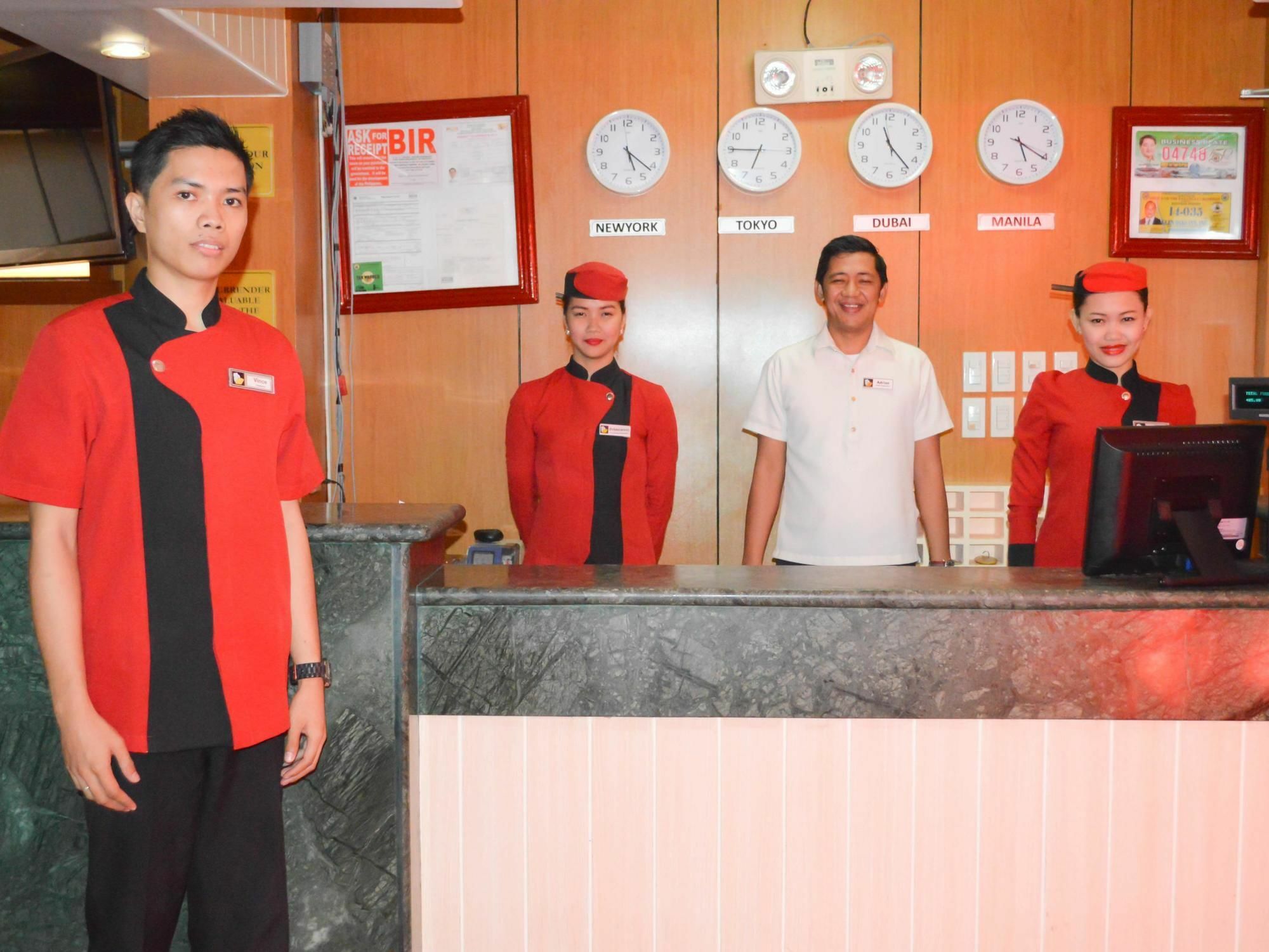 Hotel Sogo Pasay Wood Street Ngoại thất bức ảnh