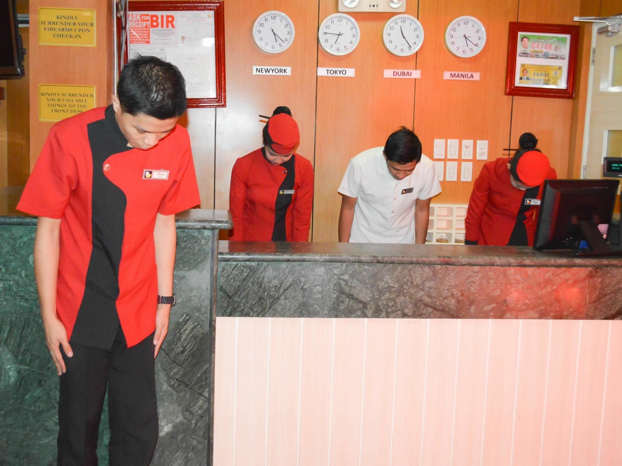 Hotel Sogo Pasay Wood Street Ngoại thất bức ảnh