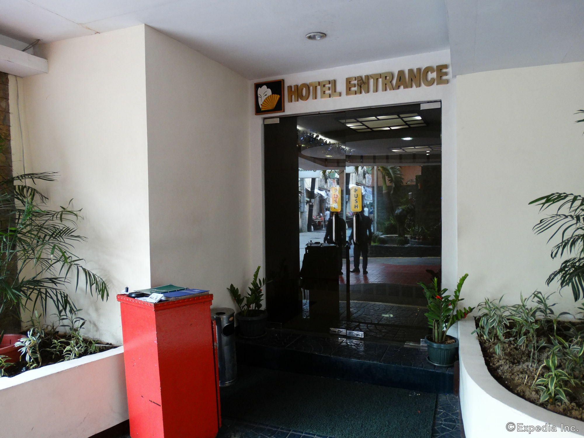 Hotel Sogo Pasay Wood Street Ngoại thất bức ảnh