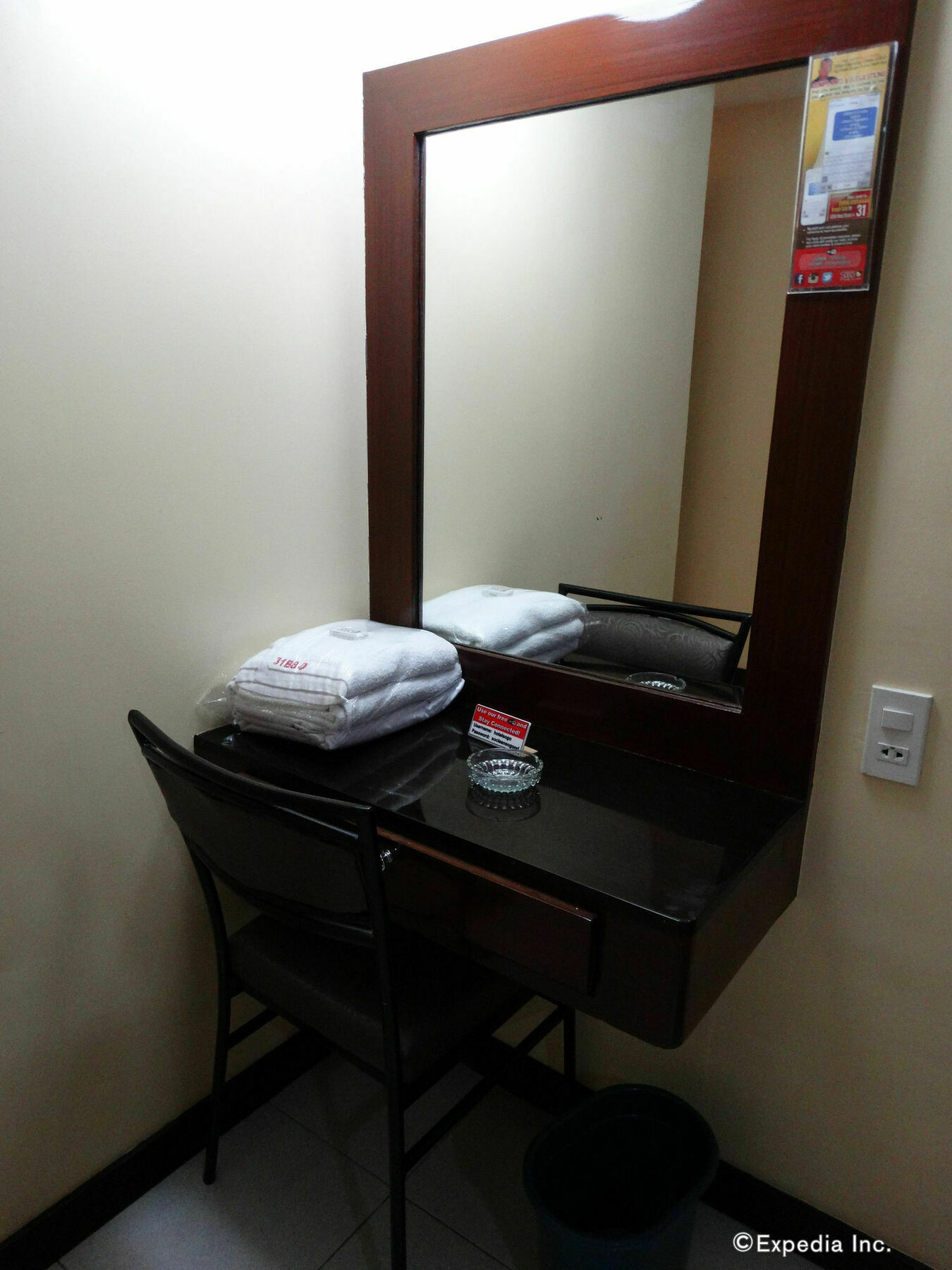 Hotel Sogo Pasay Wood Street Ngoại thất bức ảnh