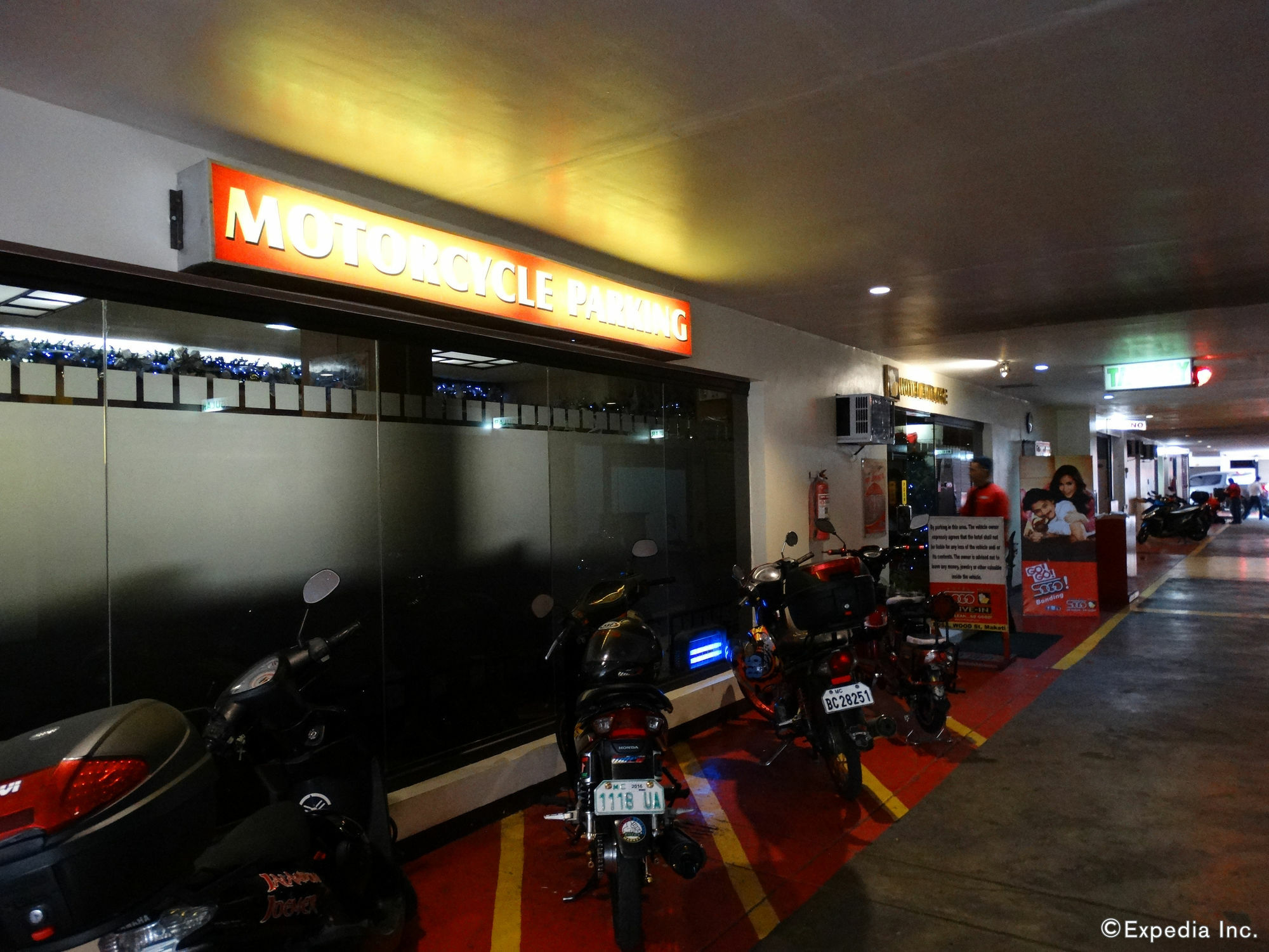 Hotel Sogo Pasay Wood Street Ngoại thất bức ảnh
