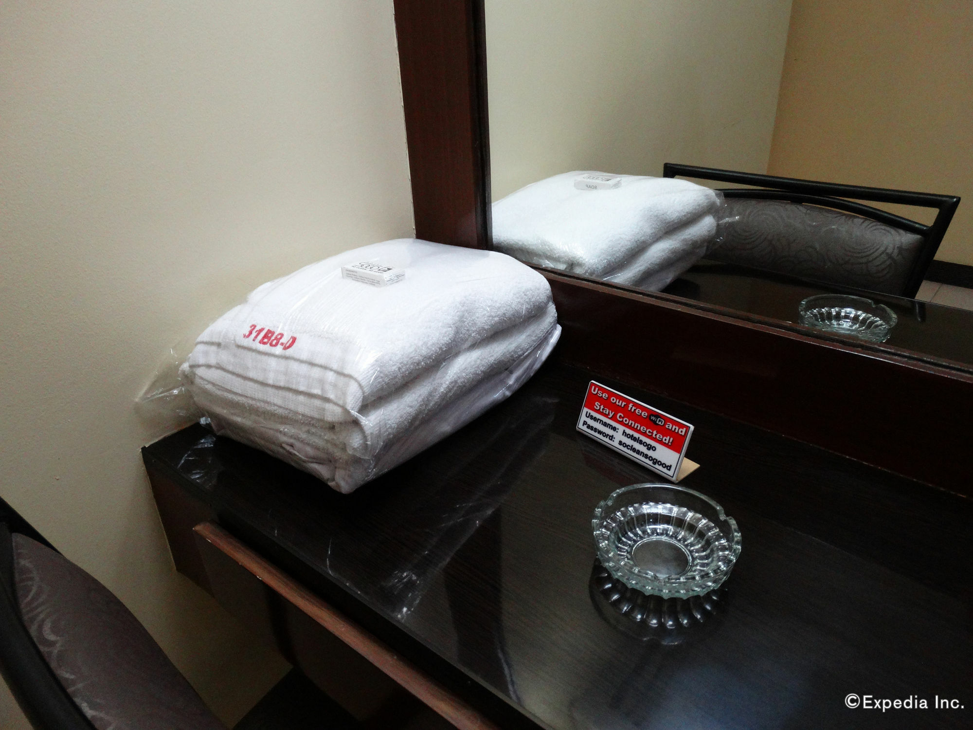 Hotel Sogo Pasay Wood Street Ngoại thất bức ảnh