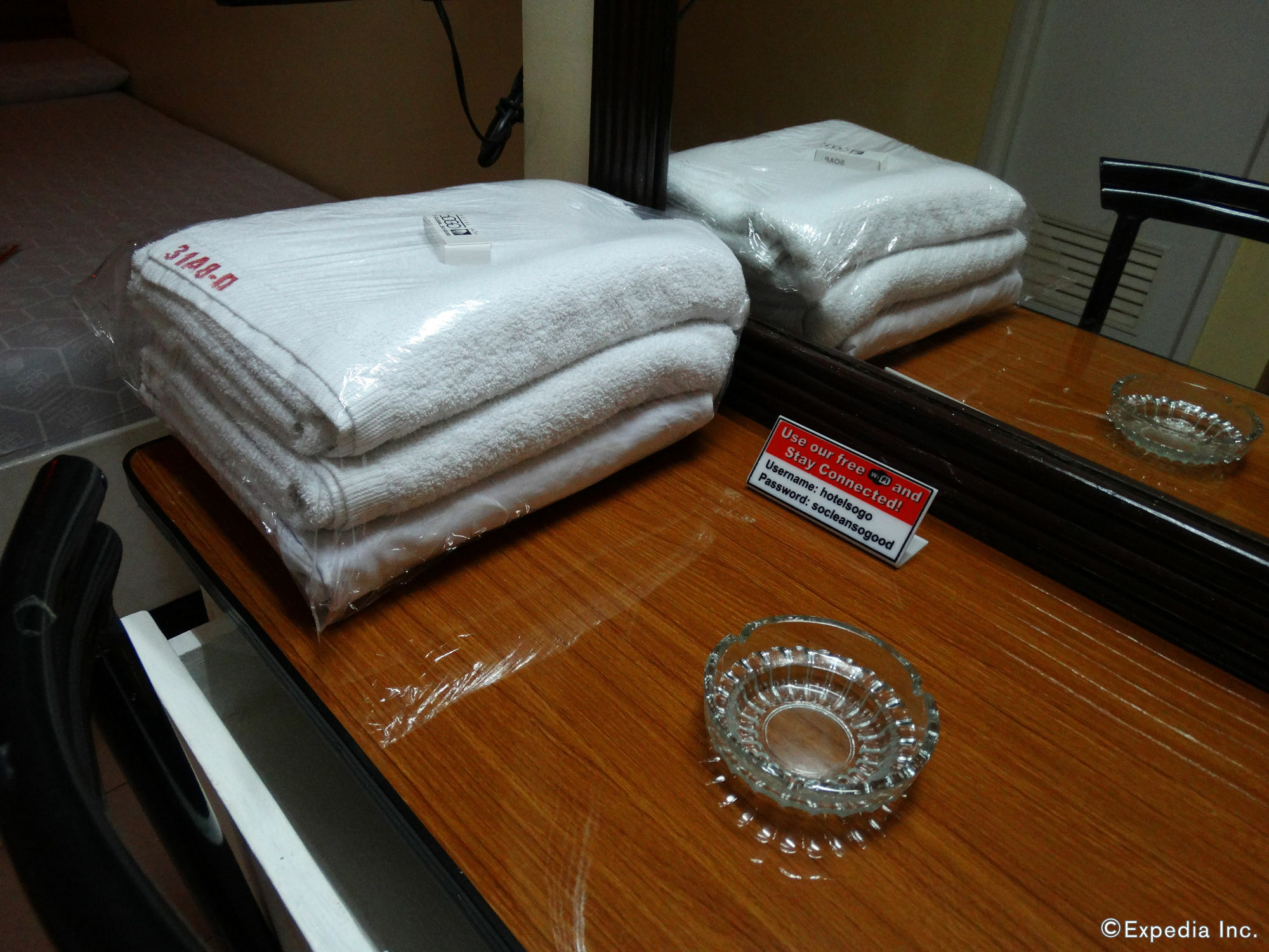 Hotel Sogo Pasay Wood Street Ngoại thất bức ảnh
