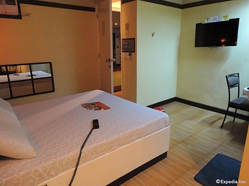Hotel Sogo Pasay Wood Street Ngoại thất bức ảnh